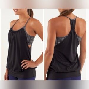 Lululemon Women's No Limits
Build In Bra Tank Top size XS/S